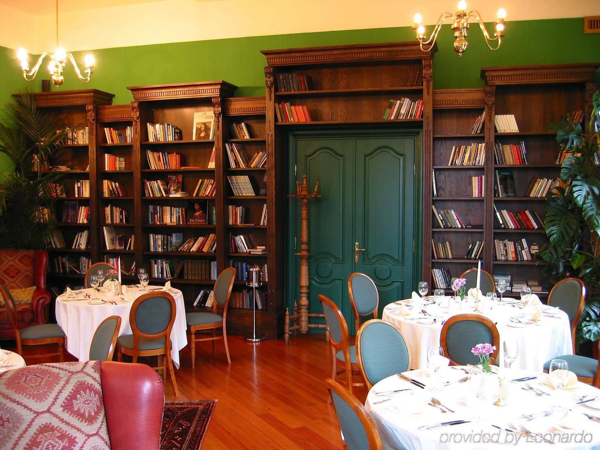Shakespeare Boutique 4*