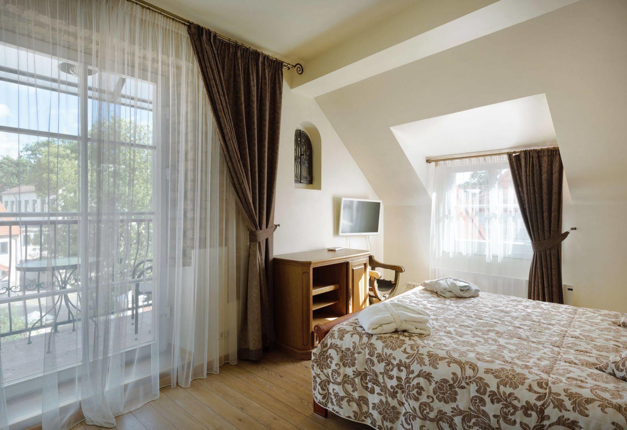 Shakespeare Boutique Hotel 4*